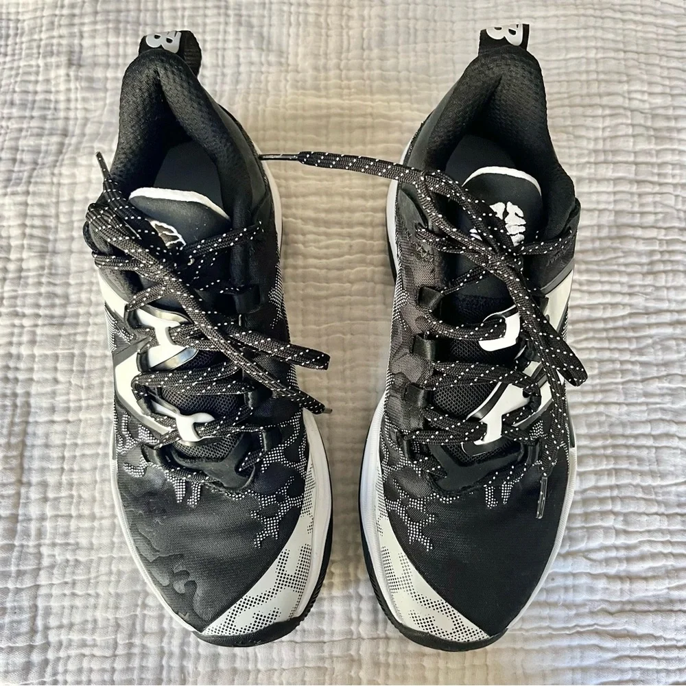New Balance | Black and White Leopard Two WXY V3 Sneakers